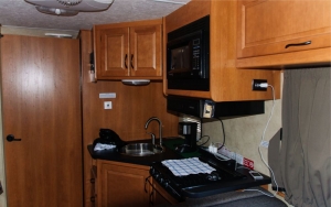 Küchenbereich im Wohnmobil