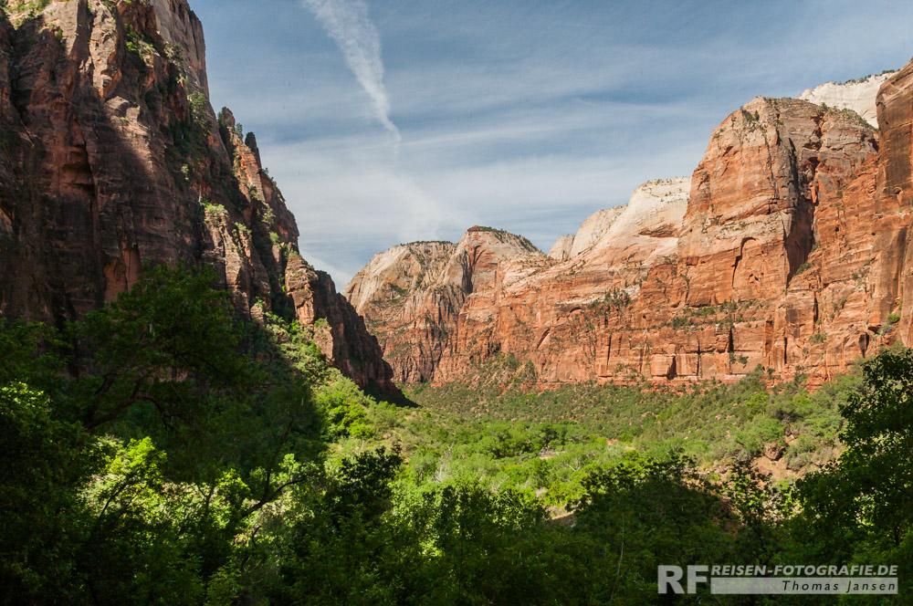 Zion National Park - Weeping Rock Trail