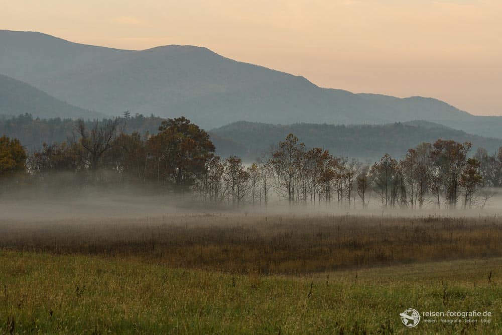 Great Smoky Mountains Sonnenaufgang - Cades Cove