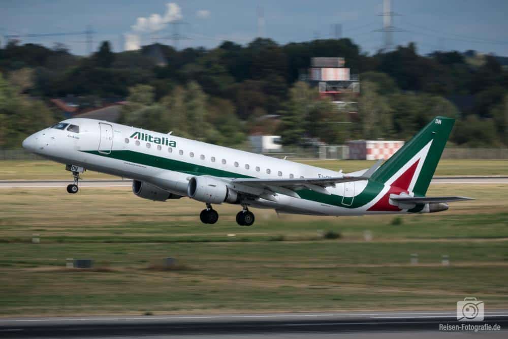 Alitalia CityLiner Embraer 175
