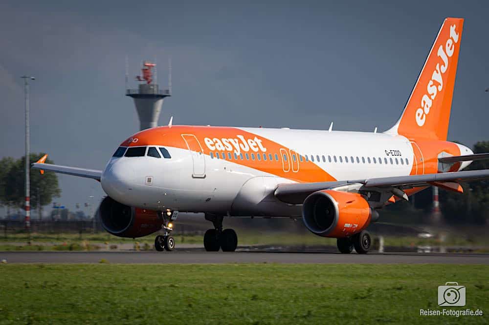 Airbus A319-111 - EasyJet Airline 